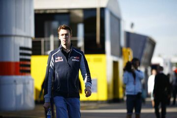 Даниил Квят, Toro Rosso в паддоке