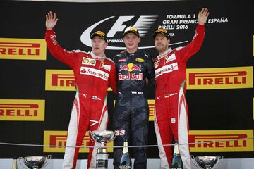 Подиум Гран При Испании: Макс Ферстаппен, Кими Райкконен, Себастьян Феттель