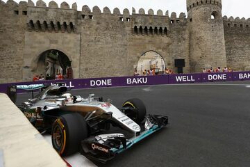 Льюис Хэмилтон, Mercedes F1 W07 Hybrid