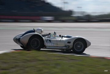 Sadler MK lll 5.340 ccm 1958 (Первое место в гонке – Джулиан Мазжуб (GB)