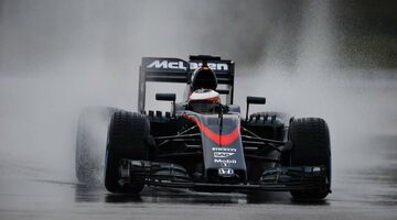 Тесты Pirelli: Технические проблемы McLaren продолжаются