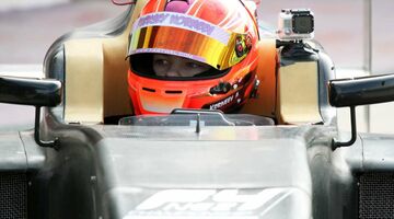 Алексей Корнеев проведёт сезон в Формуле Renault