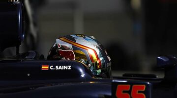 Карлос Сайнс: Затянувшаяся сделка с Ferrari сильно повлияла на Toro Rosso