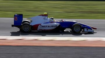 Артур Янош лидирует в первый день тестов GP3 в Валенсии