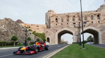 Red Bull Racing провела демонстрационные заезды в Омане