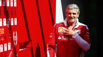 Ferrari: Скорость важнее надежности в погоне за Mercedes
