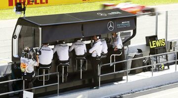 Патрик Хэд: Mercedes незачем менять состав пилотов
