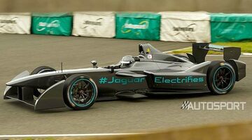 Первые фото с дебюта новой машины Jaguar Формулы Е