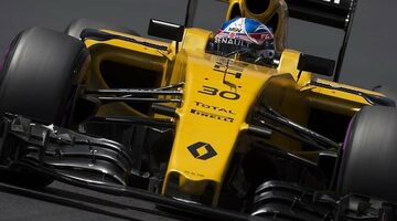 Ален Прост: Скоро Renault придется принимать сложное решение о сезоне-2017