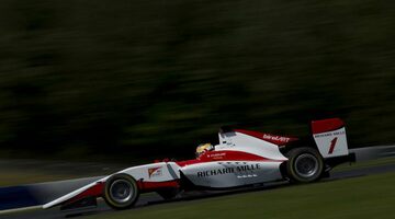 GP3: Шарль Леклер лидирует в первый день тестов в Шпильберге