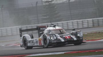 Porsche и G-Drive Racing лидируют в финальной тренировке на Нюрбургринге