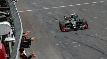 Формула 3.5 V8: Вторая подряд победа Роя Ниссани в Сильверстоуне, Егор Оруджев – третий