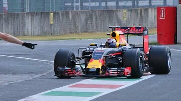 Себастьен Буэми провёл третий день тестов новых шин Pirelli
