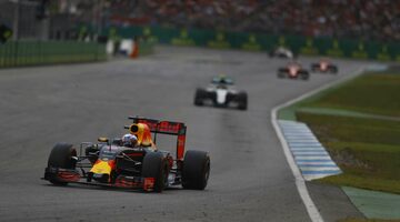 Даниэль Риккардо: Физическая нагрузка за рулём машины Формулы 1 должна стать выше