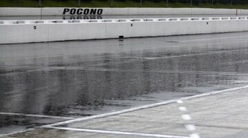 Гонка Поконо 500 перенесена на поденельник из-за сильного дождя