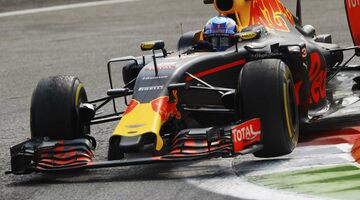Гонщики Red Bull Racing не волнуются по поводу отставания от Ferrari