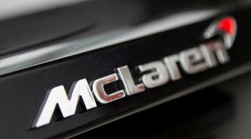 В McLaren прокомментировали слухи о переговорах с Apple