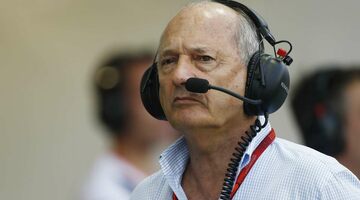 Совет директоров McLaren намерен отстранить Рона Денниса от руководства