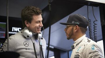 Льюис Хэмилтон: Руководство Mercedes проявило ко мне неуважение во время гонки в Абу-Даби