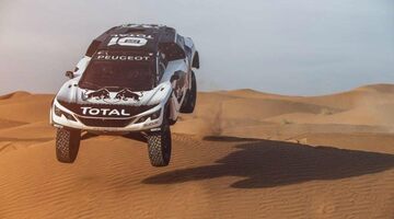 Панорамное видео из Peugeot 3008 DKR Себастьена Лёба