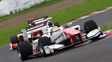 Стоффель Вандорн: В Ф1 не позволили бы гоняться на большинстве японских трасс