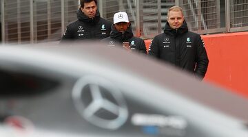 В Mercedes планируют пересмотреть характер взаимоотношений между гонщиками