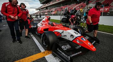 Arden покинула чемпионат Ф3.5 V8