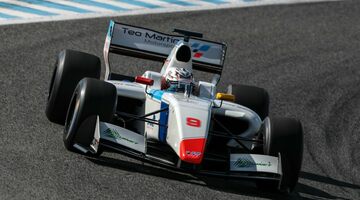 Нельсон Мейсон стал 12-м и последним участником Формулы 3.5 V8 в 2017-м