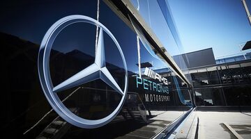 Mercedes придется определиться с участием в Формуле Е до октября