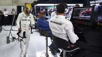 Тото Вольф: В последних гонках Mercedes подводит Льюиса Хэмилтона