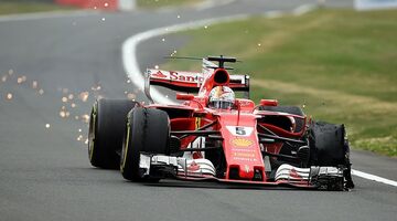 Проколы колёс на машинах гонщиков Ferrari произошли по разным причинам