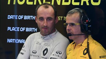 Инженер Renault: У Кубицы нет проблем за рулём современной машины Ф1