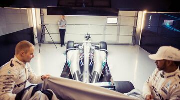 Льюис Хэмилтон: Mercedes нужно быть готовой к неожиданностям