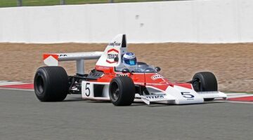 Мика Хаккинен прокатился на McLaren M23B Эмерсона Фиттипальди