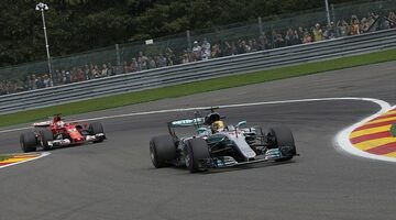 Mercedes проведет оставшуюся часть сезона с большим расходом масла, чем у Ferrari