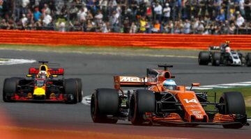 Анализ: Сможет ли McLaren опередить Red Bull Racing на моторах Renault?
