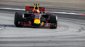 Хельмут Марко: Сейчас у Red Bull Racing лучшее шасси в пелотоне