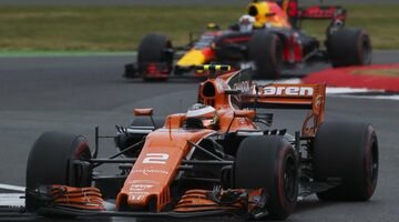 Даниэль Риккардо: Сражение с McLaren в 2018 году будет интересным