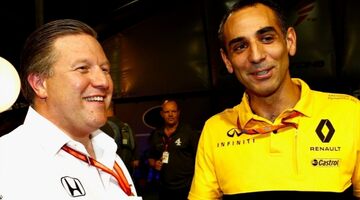 Зак Браун: McLaren не застрахована от отказов моторов Renault