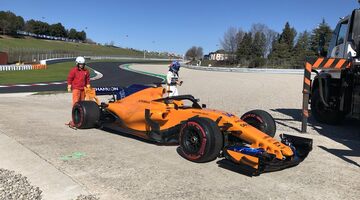 Эрик Булье: Это только тесты – дайте McLaren время!