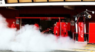 FIA не видит ничего странного в дымящейся машине Ferrari