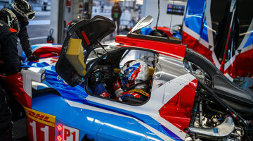 Успеть за 6 секунд. Виталий Петров отрабатывает быстрое покидание машины LMP1
