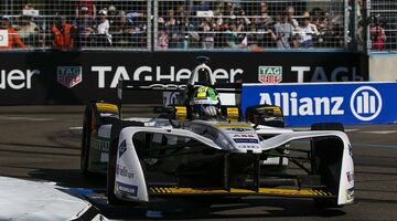 Лукас ди Грасси отпраздновал победу на этапе Формулы E в Швейцарии
