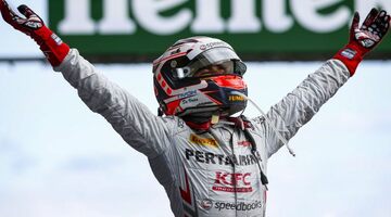 Ник де Врис победил в первой гонке Формулы 2 в Спа, Маркелов – шестой