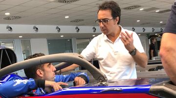 Себастьен Буэми прошел подгонку сиденья в автомобиле Toro Rosso