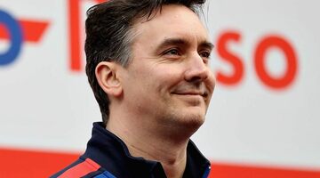 Джеймс Ки сможет начать работу в McLaren после 23 марта
