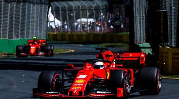«Далеко до улыбок и подиума». Ferrari досталось от итальянских СМИ