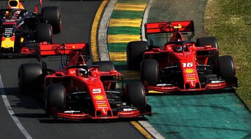 Мика Хаккинен удивлён командным приказам в Ferrari