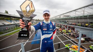Александр Смоляр выиграл гонку первого этапа Formula Renault Eurocup