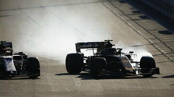 Pirelli объяснила причины проблем Haas с шинами